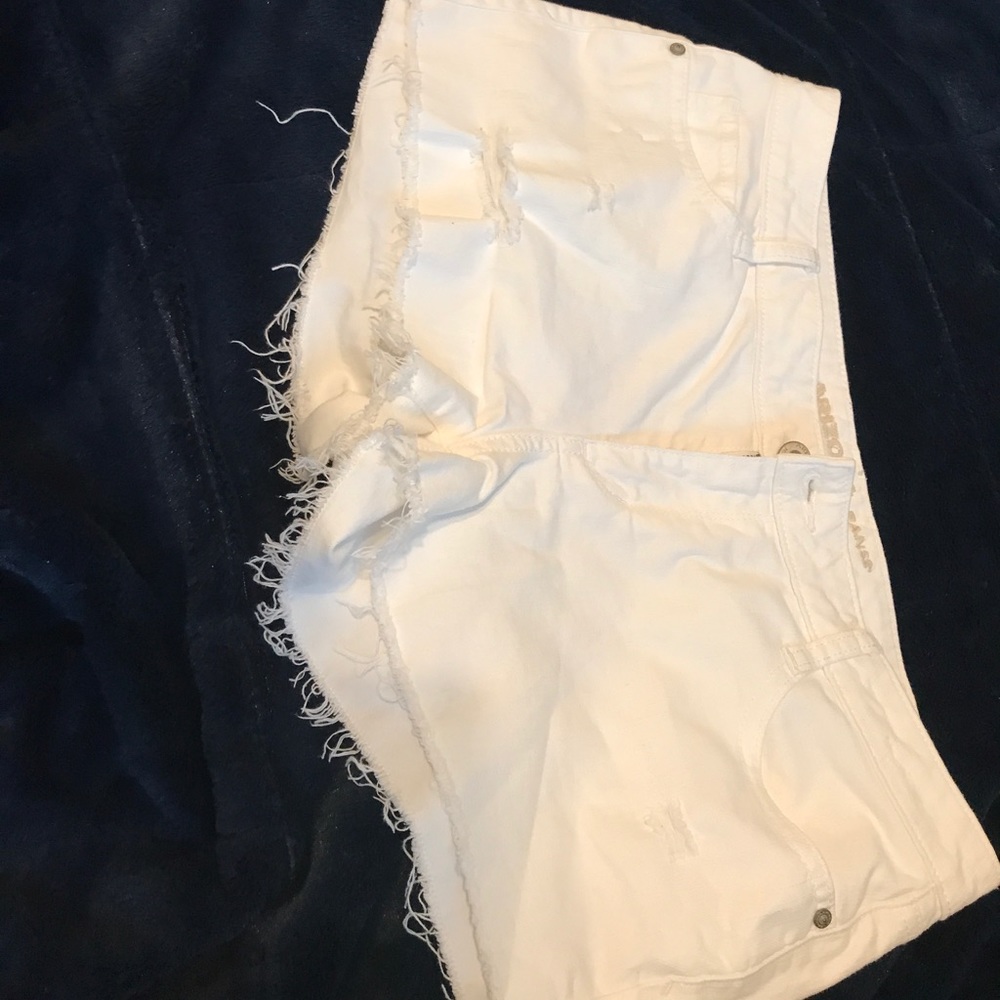 White distressed Arizona Jean shorts